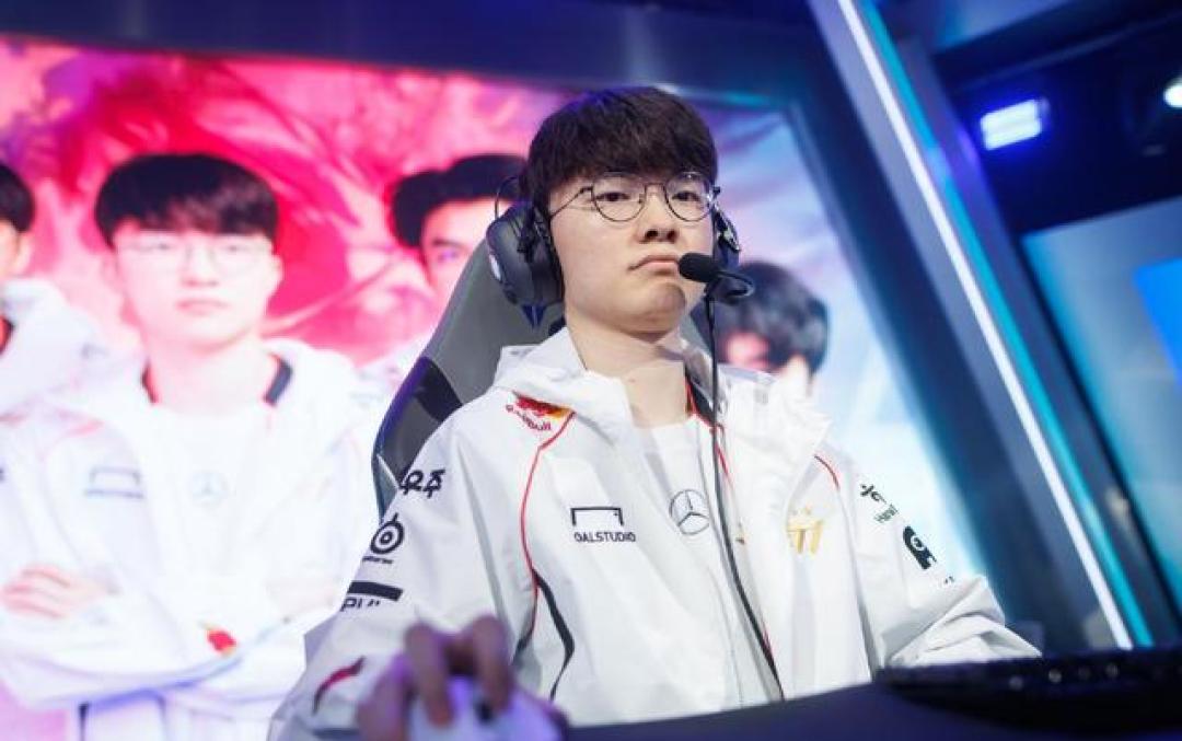  Faker回归赛场，绝杀首场状态亮眼，G2观众沸腾！